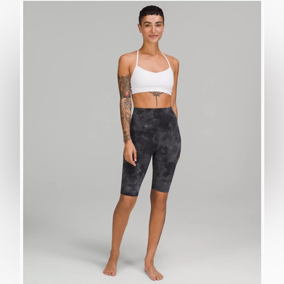 lululemon athletica Pants - BNWT Lululemon Align SHR Short 10" US4